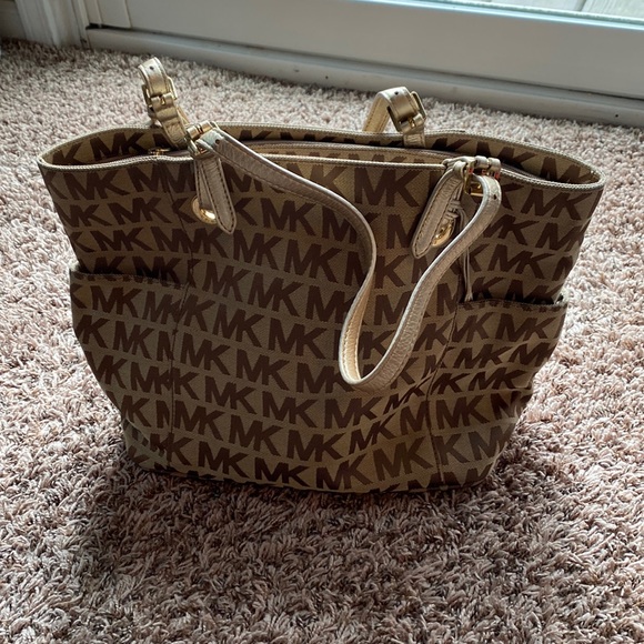 Michael Kors Tote - Picture 1 of 2